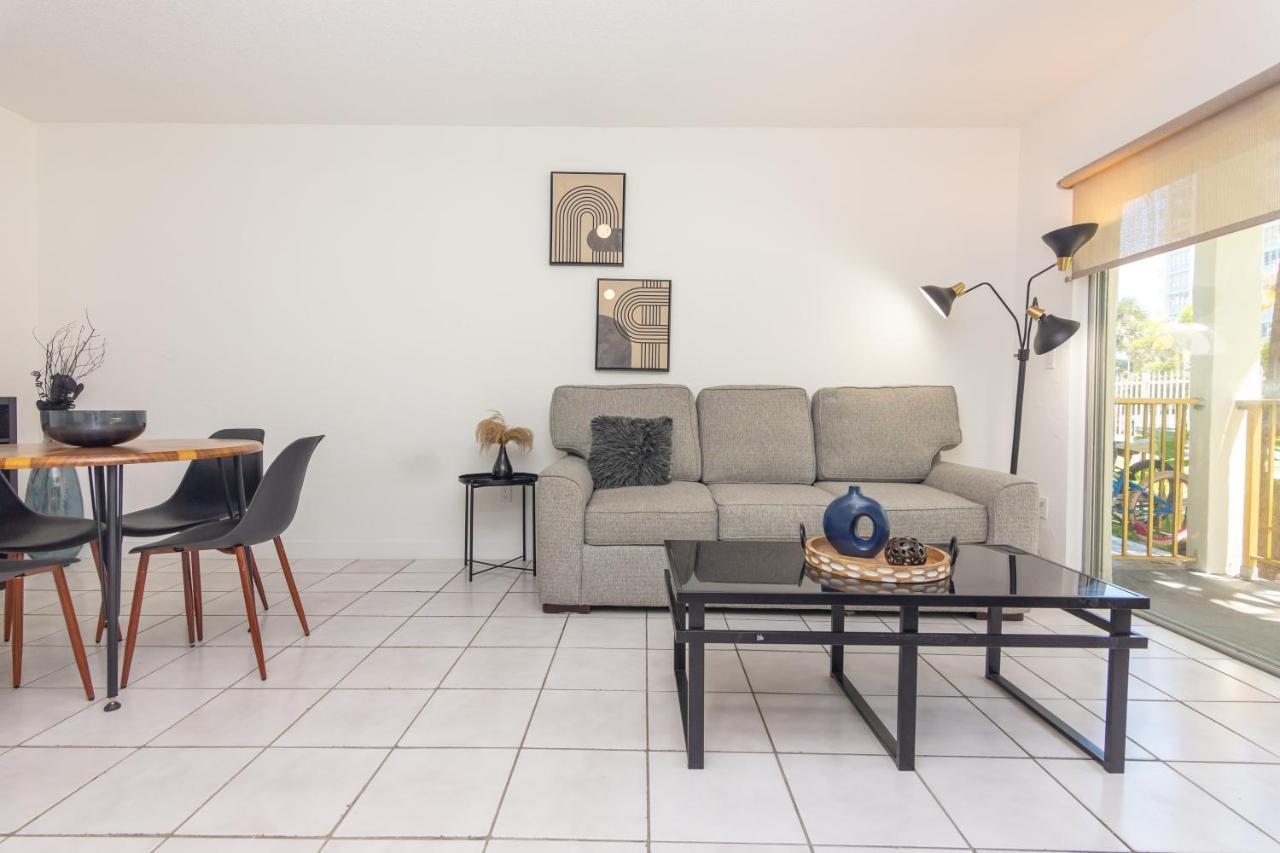 One Bedroom Apartment - With Parking & Balcony - Heart Of Wynwood Miami Kültér fotó