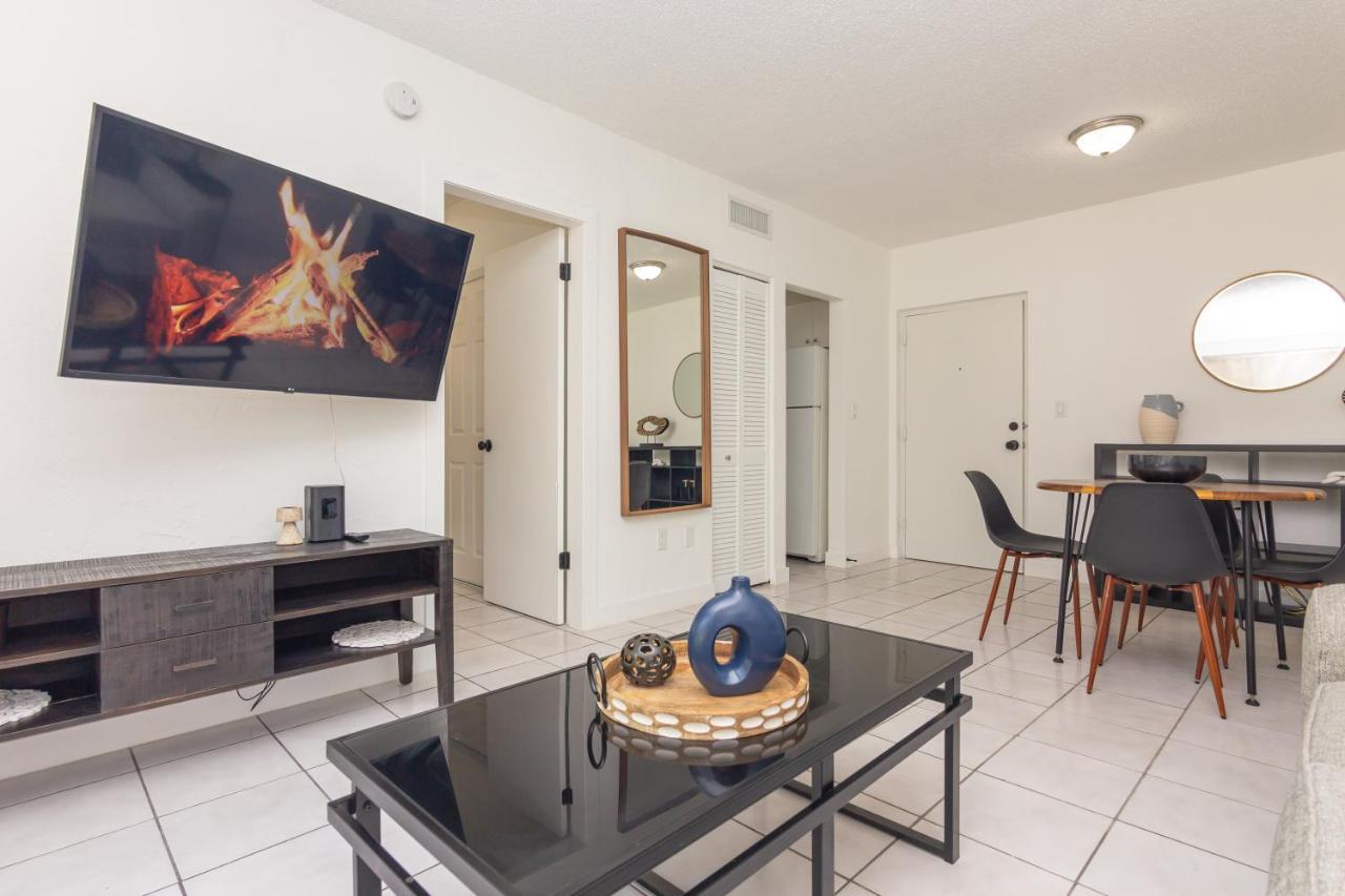 One Bedroom Apartment - With Parking & Balcony - Heart Of Wynwood Miami Kültér fotó
